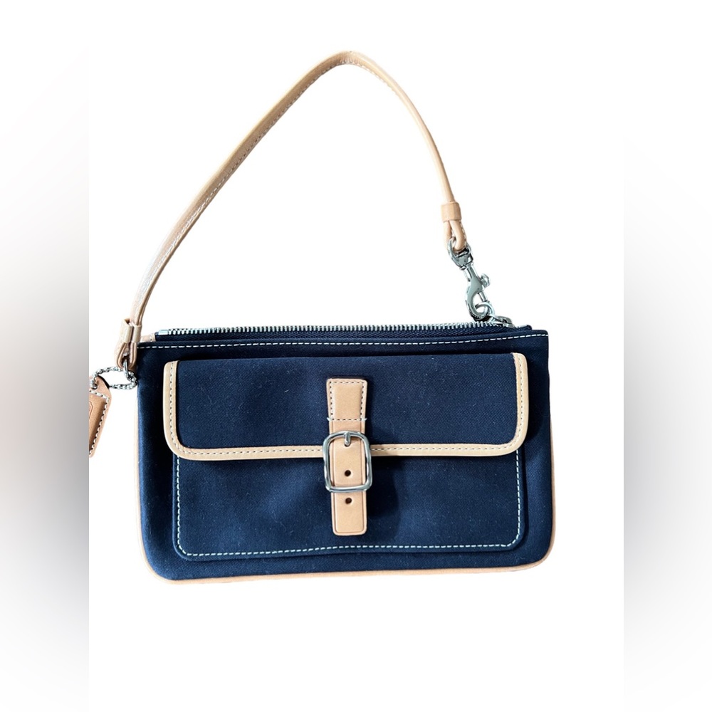 💕Coach Canvas Wristlet💕